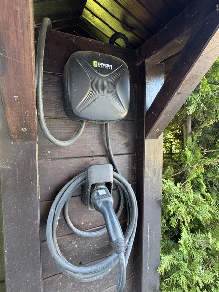 Ładowarka do samochodów elektrycznych